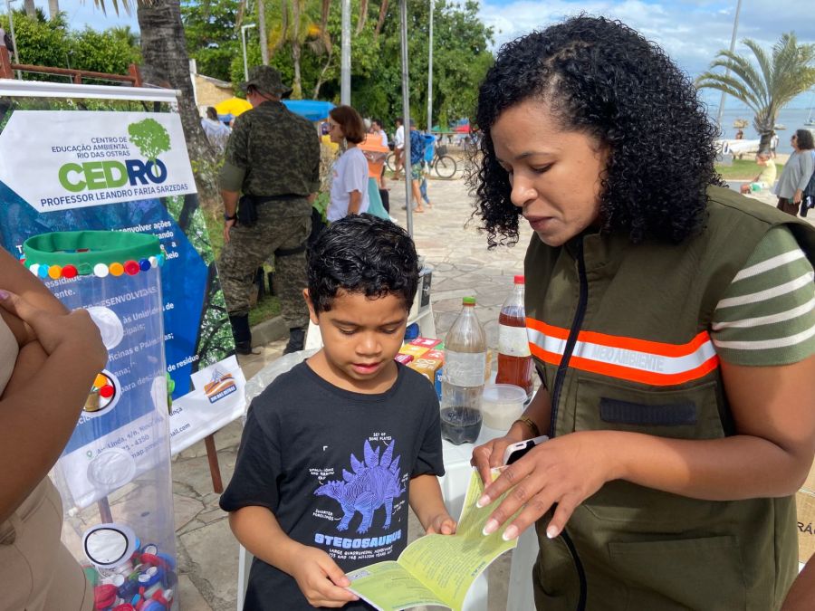 Durante o Rio das Ostras Jazz & Blues Festival também foram promovidas atividades em um estande educativo Foto: Divulgação