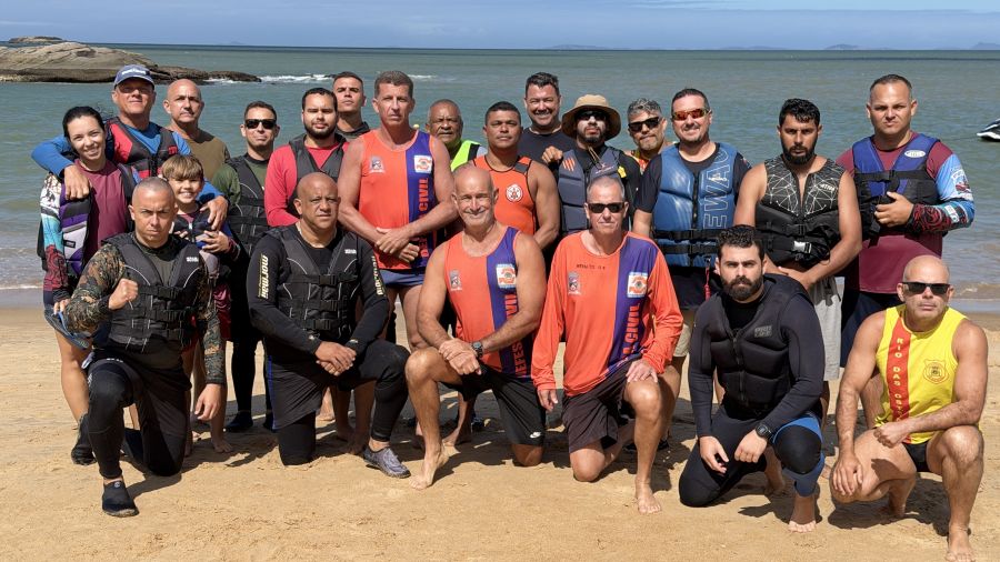 Treinamento prepara voluntários para apoiar ações de prevenção e resposta a emergências nas praias do município Foto: Ícaro Olegário