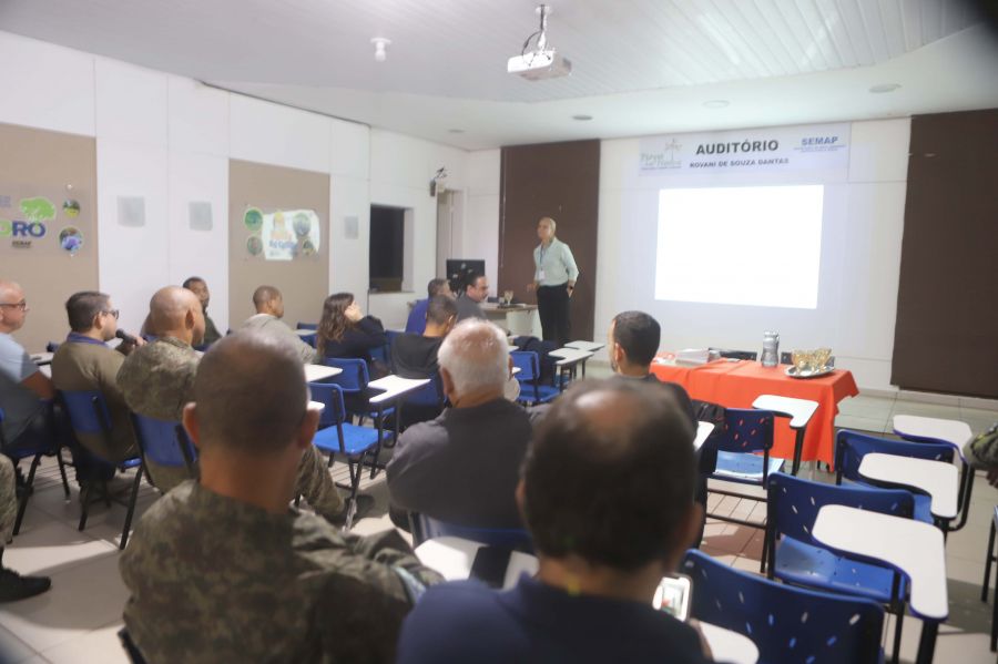 A iniciativa teve como objetivo orientar e atualizar agentes de fiscalização Foto: Jorge Ronald