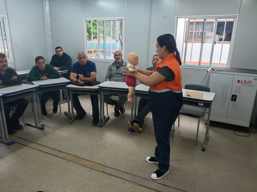 Durante o treinamento, os participantes receberam orientações sobre prevenção de acidentes Foto: Divulgação