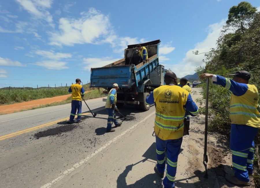 A situação da RJ-162 foi levada diretamente à presidência do DER-RJ Foto: Eduardo Yoshi