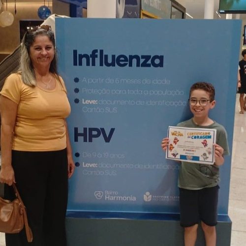 Vacinação no Shopping imunizou criancas, jovens e adultos Foto: Divulgação
