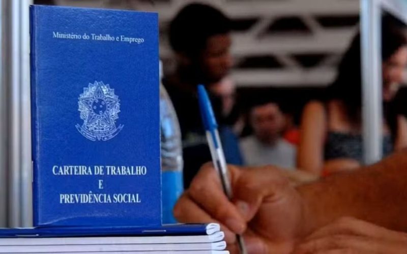 Banco de Empregos oferece 576 vagas nesta segunda, dia 18 Foto: Divulgação