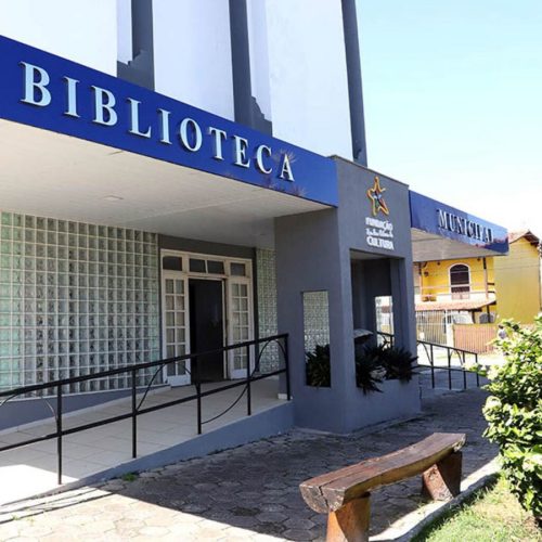 A Biblioteca fina na Avenida Amazonas, s/n – Centro
