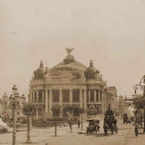 Cultura recebe exposição itinerante do Theatro Municipal