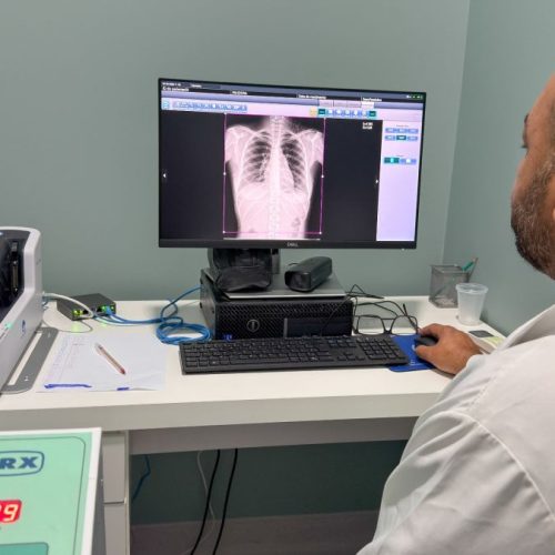 Unidade conta com sistema digital para gerenciamento de informações e impressão de laudos e exames Foto: Ákilla Ribeiro