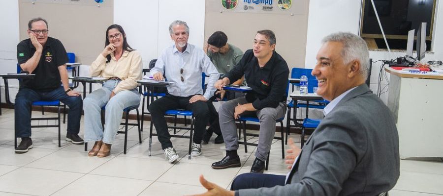 O Encontro contou com a participação do prefeito, Carlos Augusto Balthazar, que também preside o Condelagos Foto: Ákilla Ribeiro