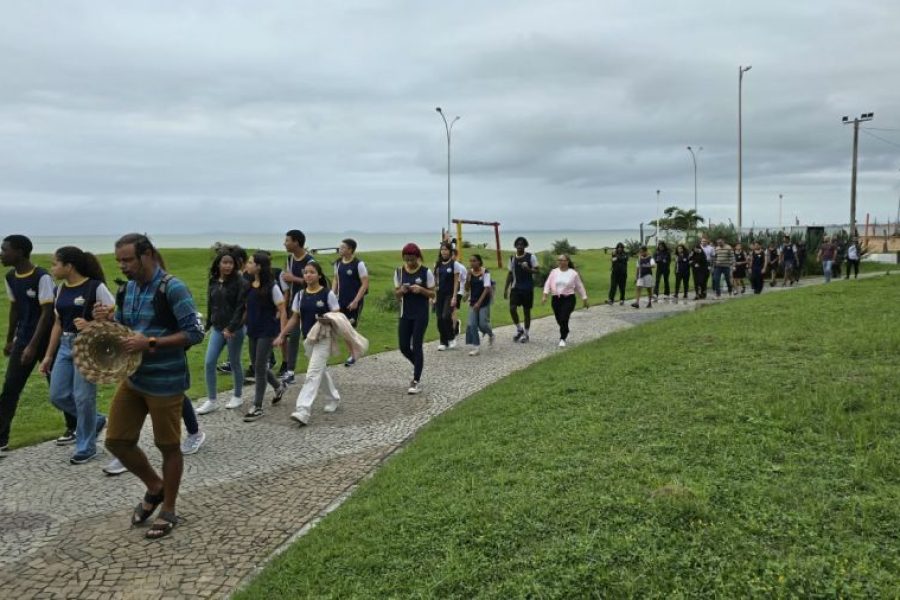 Cerca de 40 estudantes do 9º ano participaram da ação em alusão ao Dia do Turismo. Foto: Matheus Müller