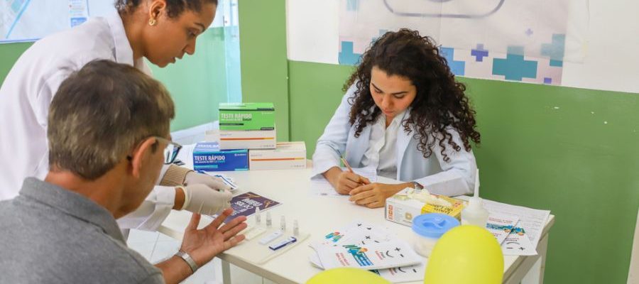 Julho Amarelo inclui ações educativas e testes rápidos de hepatites e outras ISTs Foto: Ákilla Ribeiro