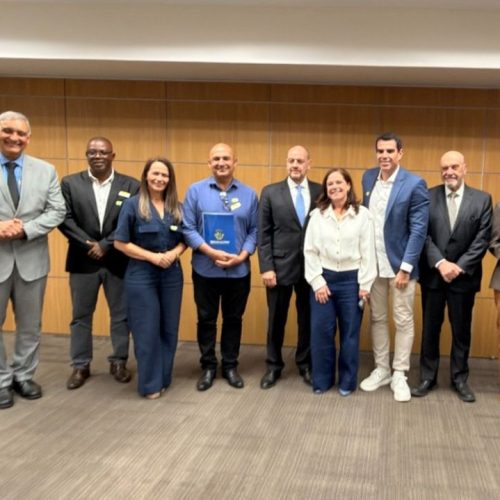 O encontro teve como objetivo fortalecer a parceria entre o Governo do Estado e os Municípios Foto: Divulgação