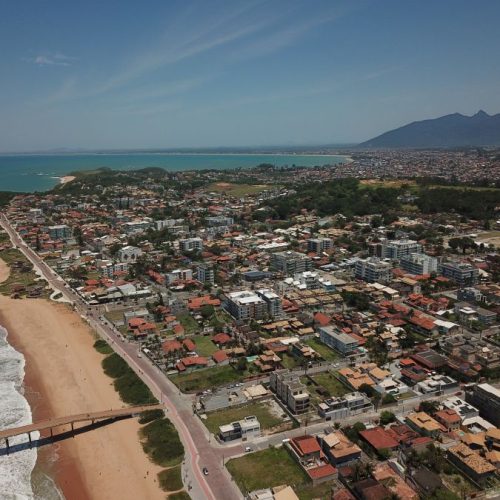 Também há previsão de rajadas de vento de intensidade moderada a forte Foto: Cintia Rocha