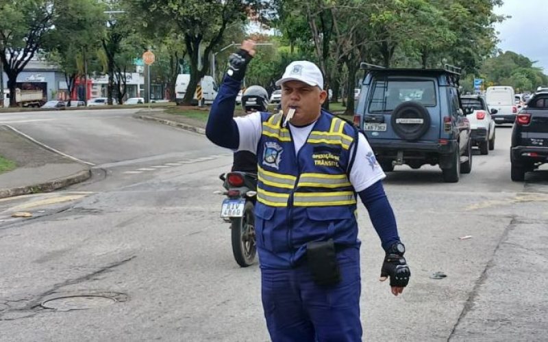 Os novos profissionais já estão nas ruas, atuando em conjunto com a Guarda Civil Municipal Foto: Alexandre Leite
