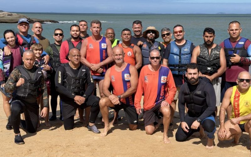 Treinamento prepara voluntários para apoiar ações de prevenção e resposta a emergências nas praias do município Foto: Ícaro Olegário