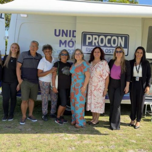 A iniciativa, que orientou a população idosa sobre os riscos dos golpes virtuais, reuniu idosos atendidos pela rede socioassistencial do Município Foto: Divulgação