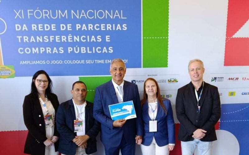 O prefeito Carlos Augusto Balthazar recebeu o Certificado de Adesão ao ProPEN em Brasília Foto: Divulgação / GOV.BR