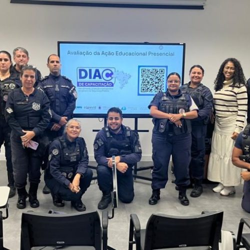 A coordenadora Tamiris Miranda e a inspetora Auristela Araújo participaram das atividades Foto: Divulgação