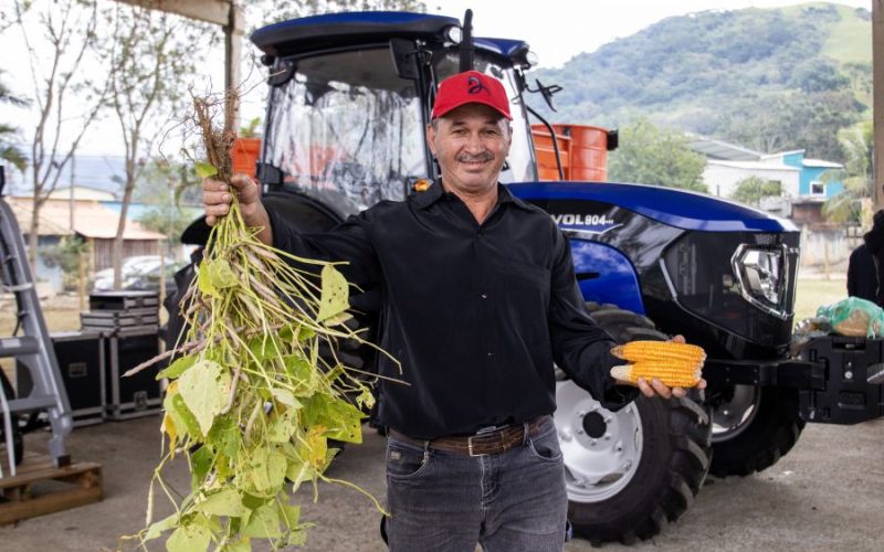 O agricultor Jadilson Toledo, produtor de milho e feijão destacou a importância dos investimentos para o setor Foto: Alexandre Leite