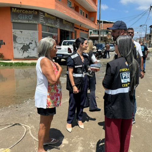 Asequipes ouviram as denúncias dos moradores Foto: Divulgação