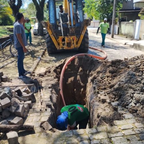 Equipes do SAAE estão limpando e recuperando redes de drenagem em Rocha Leão Foto: Divulgação