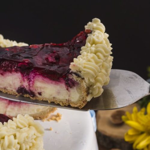 Serão servidas fatias de bolos de vários sabores Foto: Divulgação