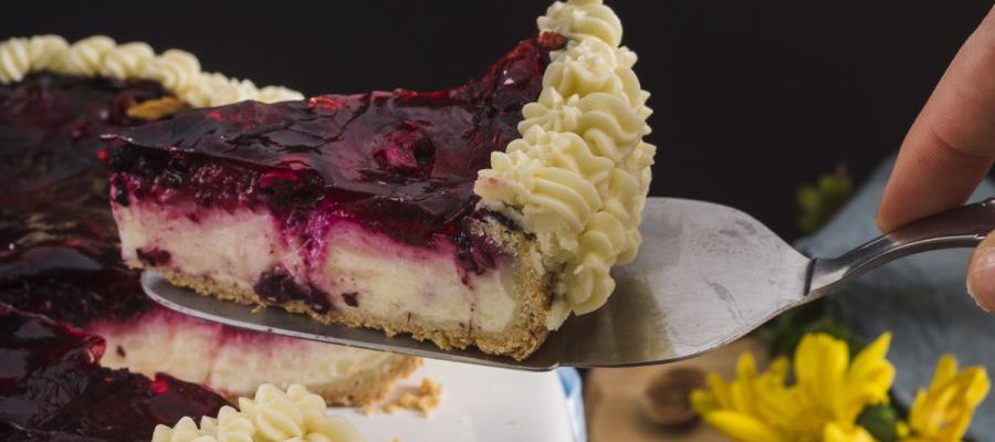 Serão servidas fatias de bolos de vários sabores Foto: Divulgação