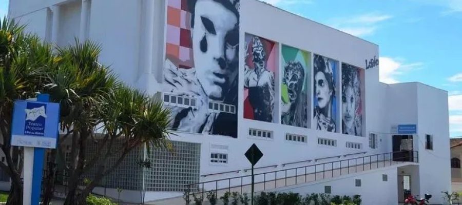 O encontro acontece no Teatro, a partir das 18h Foto: Divulgação